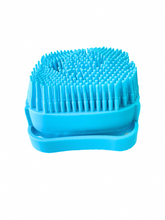 Cargar imagen en el visor de la galería, Cepillo de baño con dispensador de shampoo 🐾🐶🐱